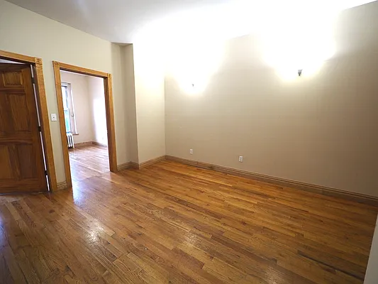 Rented by Compass | media 11