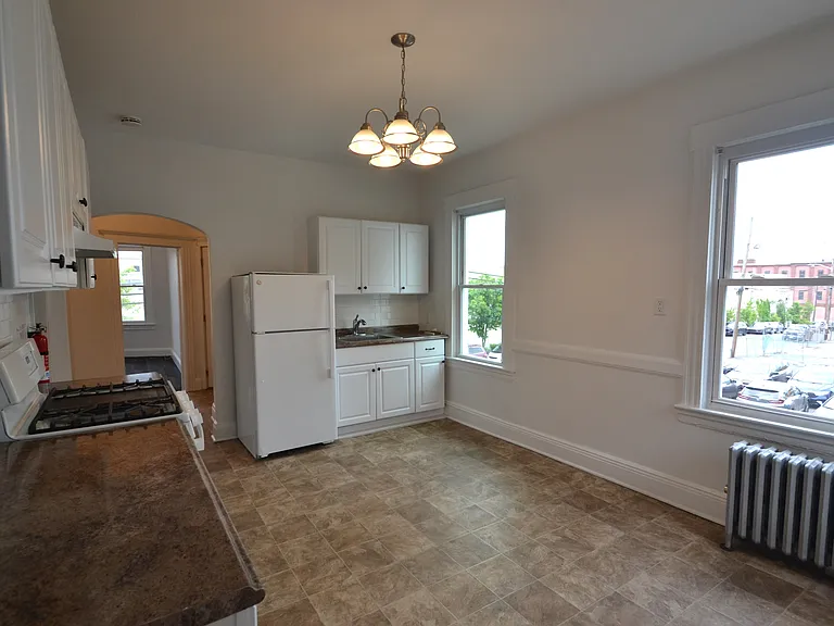 21 Walnut St #2 — Photo 10