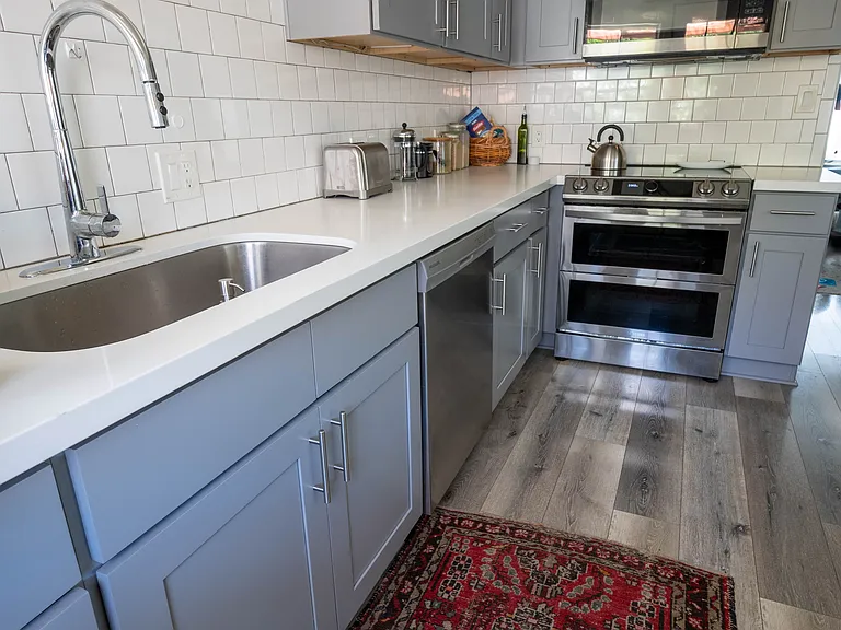 6804 SE 76th Ave — Photo 5
