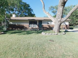 2110 E Charleston Dr, Wichita, KS 67219