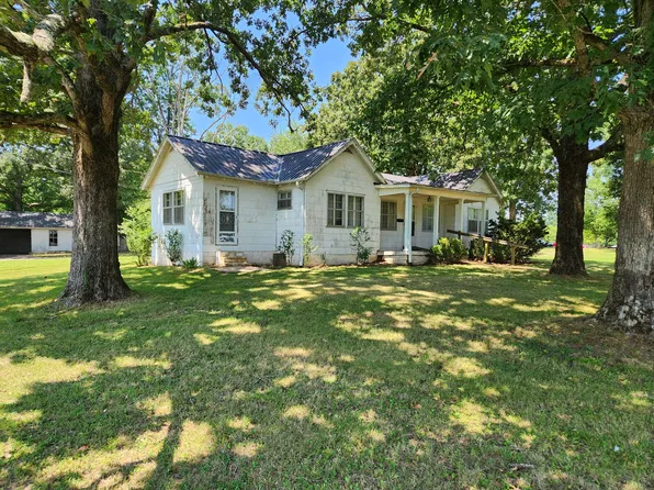 1601 Highway 100, Centerville, TN 37033