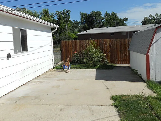 1129 Gard Pl — Photo 5