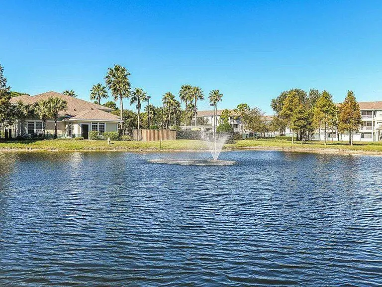 2903 Gandy Blvd N — Photo 3