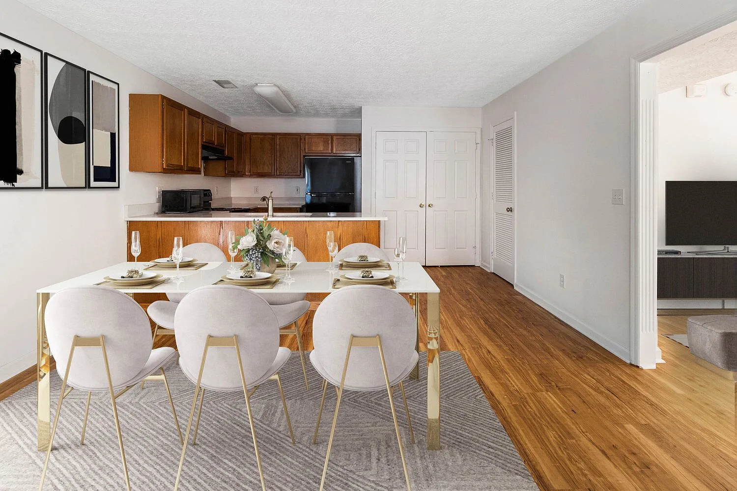 Eagle Creek Townhomes — Photo 2