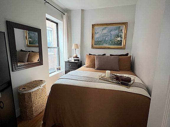 4th image of 1516 Bedford Ave APT 4A