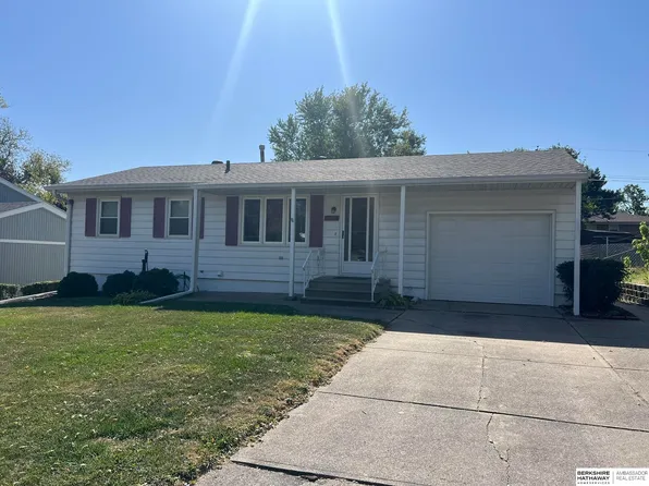 12709 A St, Omaha, NE 68144
