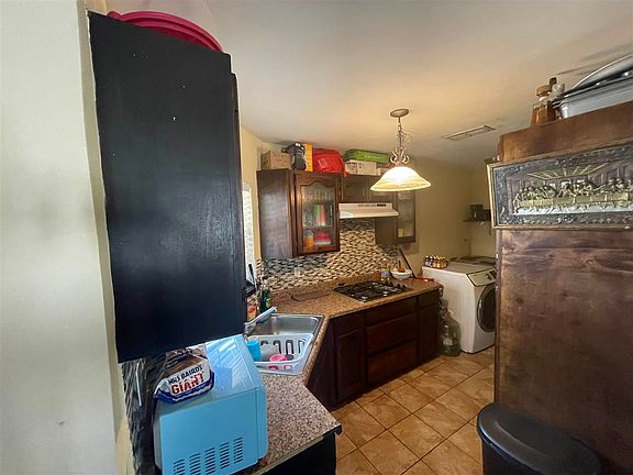 5th image of 145 Alicante Dr