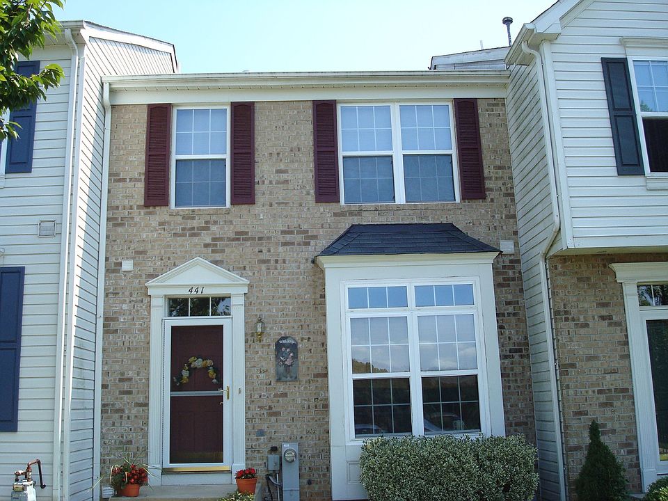 1st image of 441 Amelanchier Ct
