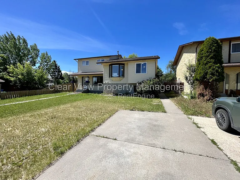 14 Princeton Cres W — Photo 2