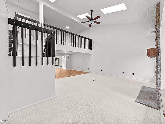 4th image of 1911 Brookwood Dr