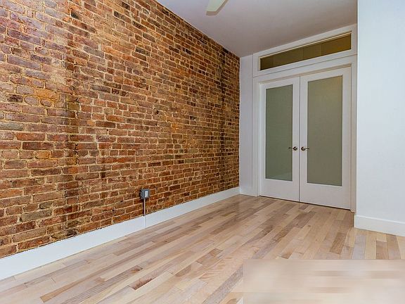 5th image of 319 Menahan St #1B