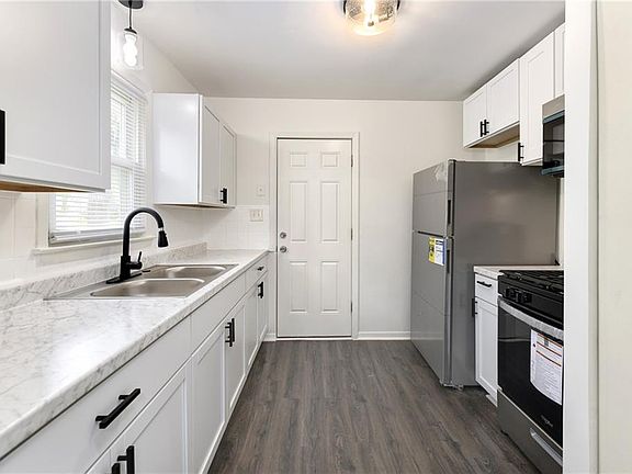 5th image of 7806 E 86th St