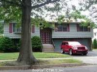 15 Tolli Ter, New Haven, CT 06512