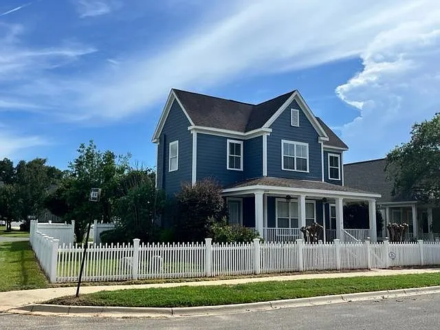 3263 Newberry Blvd — Photo 1