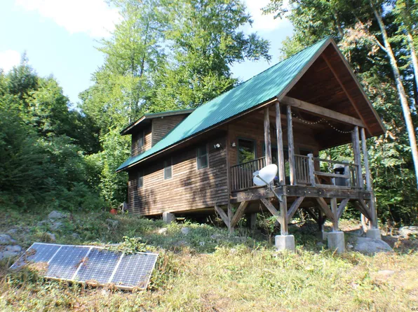701 County Highway 123, Mayfield, NY 12117
