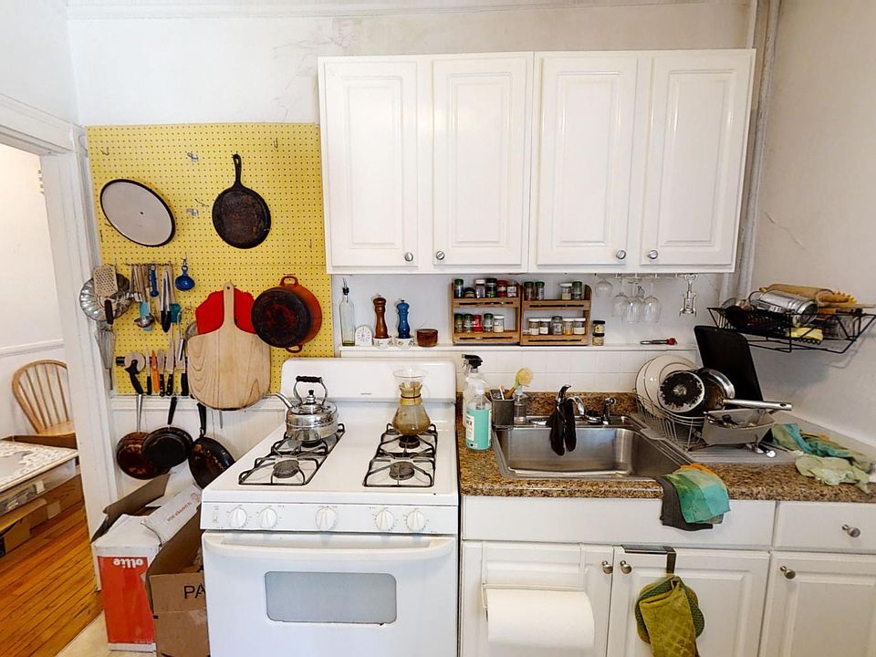 2nd image of 58 Walnut Rd #B