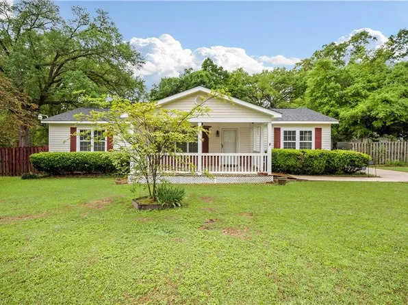 635 Wilson Blvd, Axis, AL 36505