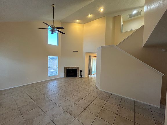 4th image of 505 E Kerry Ln