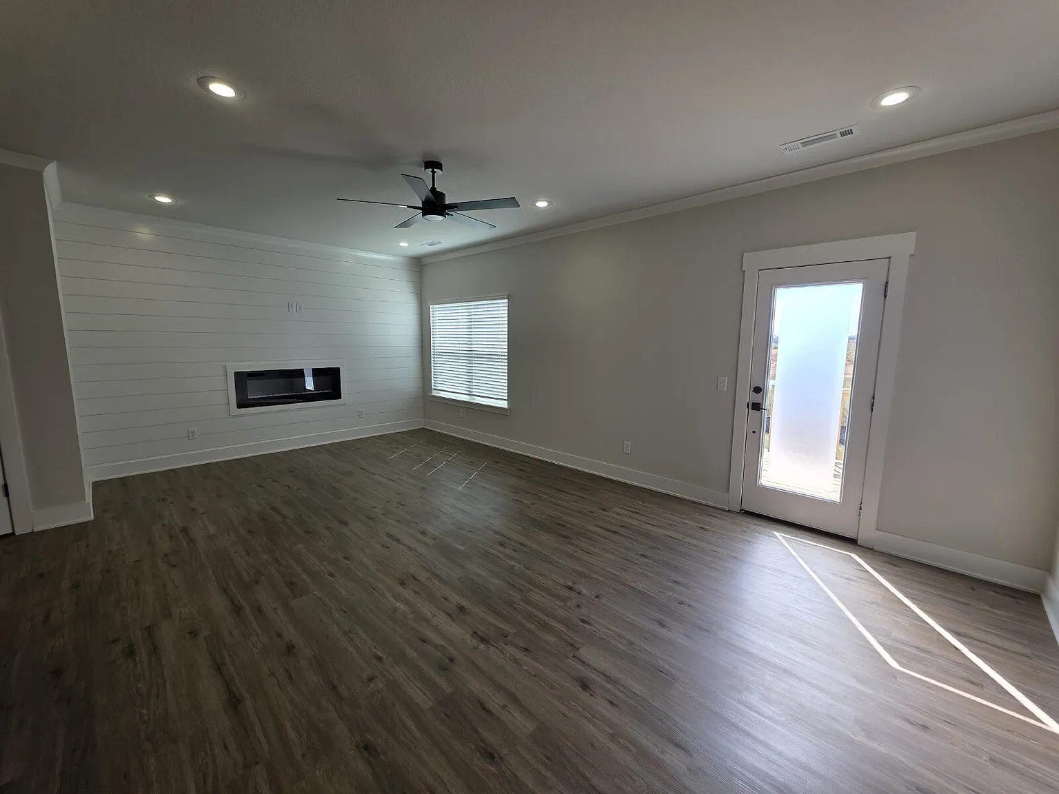 2 bed, 2.5 bath, 1570 sqft, $1,950 — Photo 3