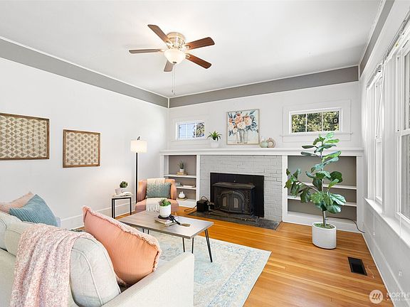 4th image of 2149 E Phinney Bay Drive