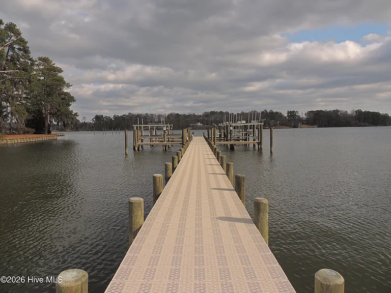 164 Bay View Dr — Photo 45