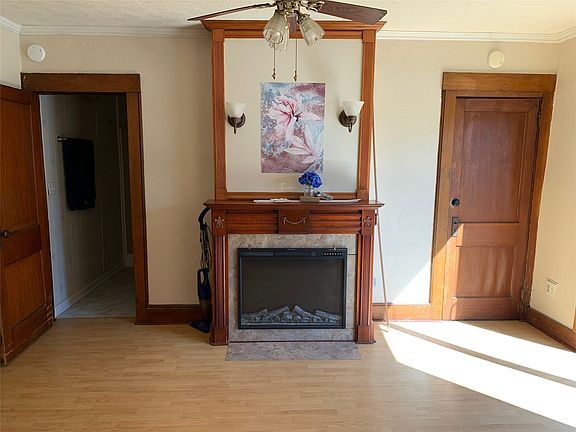 3rd image of 107 E Franklin St APT 2