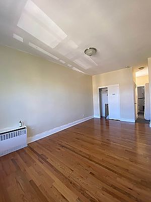 2nd image of 388 Saint Johns Pl APT 4A