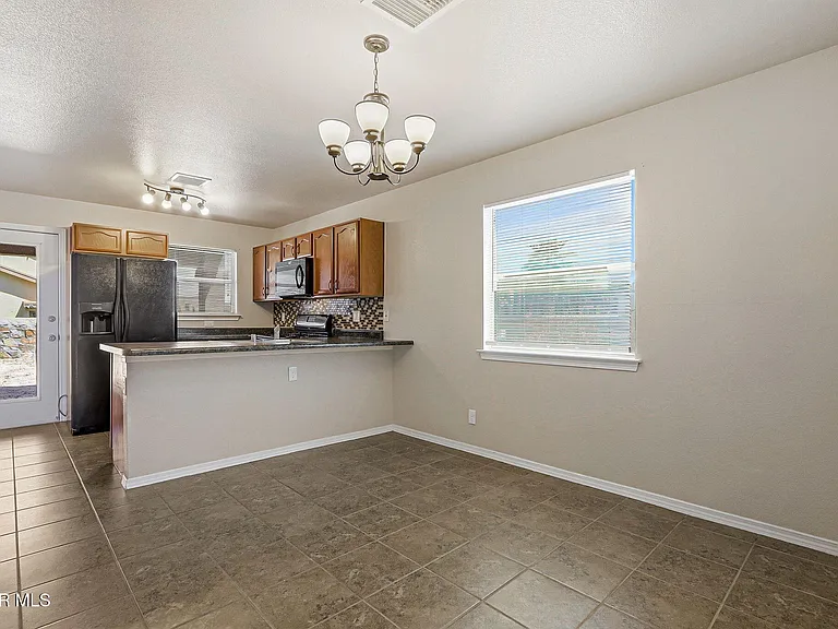 2300 Glitter Point — Photo 19