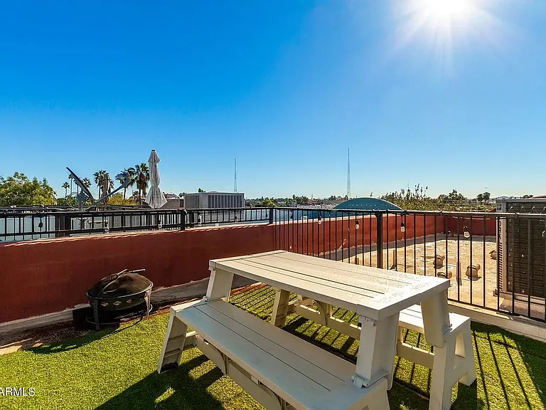 3447 E Lance Ln — Photo 24