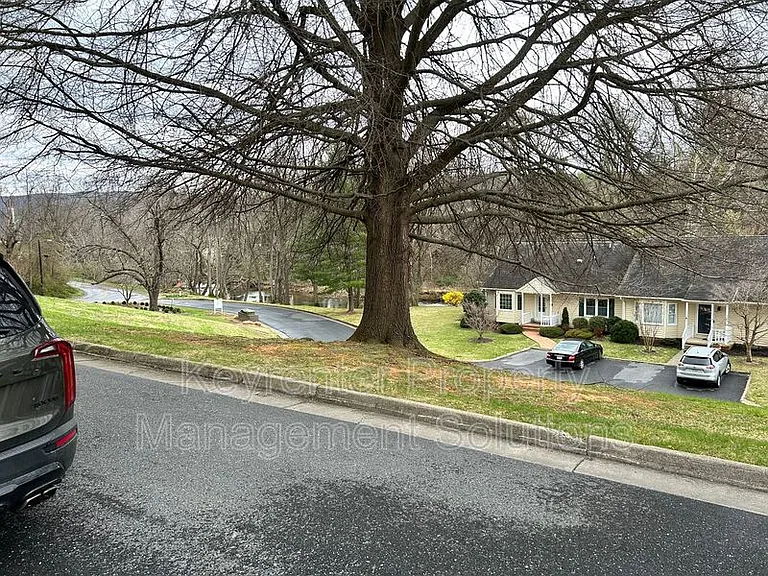 700 Rife Rd #11C — Photo 26