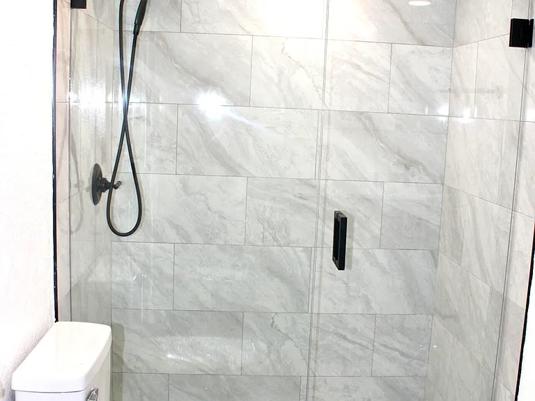 2820 Oakland Forest Dr #106 — Photo 17