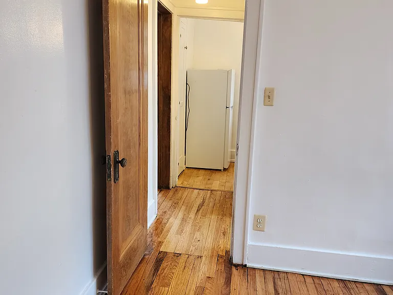 1615 W Canfield St #207 — Photo 7