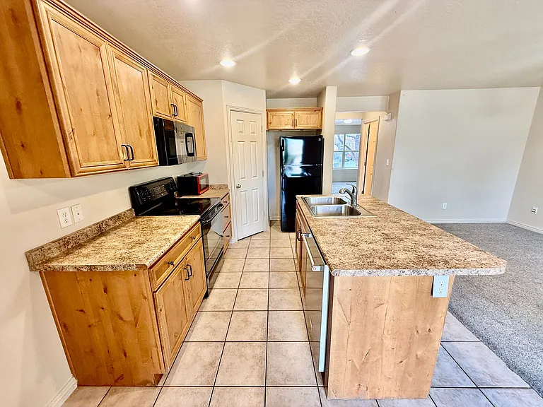 3155 S Hidden Valley Dr #341 — Photo 8