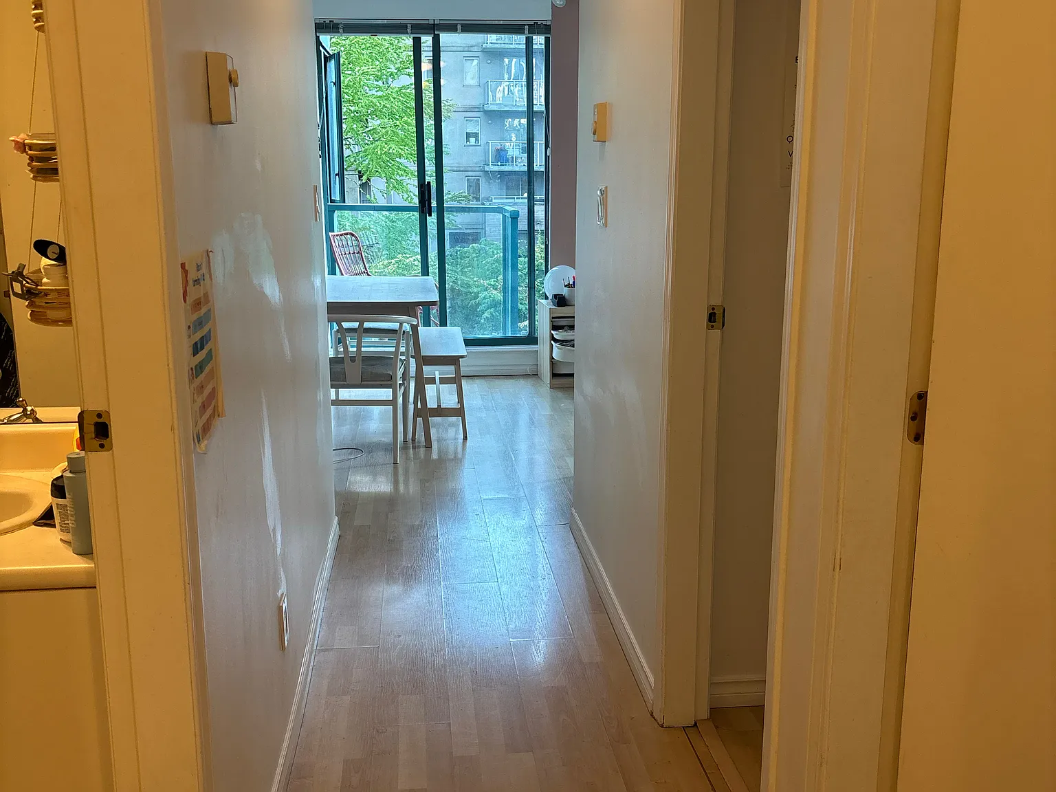 2 bed, 750 sqft, $3,500 — Photo 2