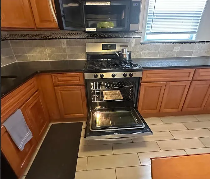 271 Liberty Ave #2R — Photo 8