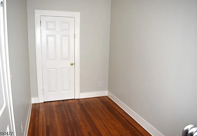 316 Hillside Ave — Photo 12