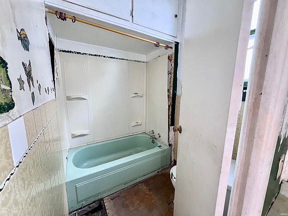 5th image of 1219 Marshall Ave
