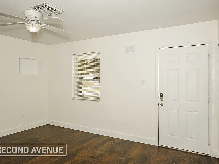 8617 Shumock Ave — Photo 6