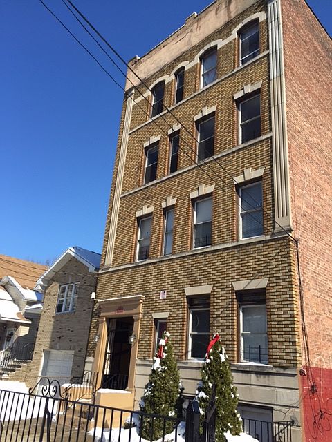 1st image of 423-425 Summer Ave
