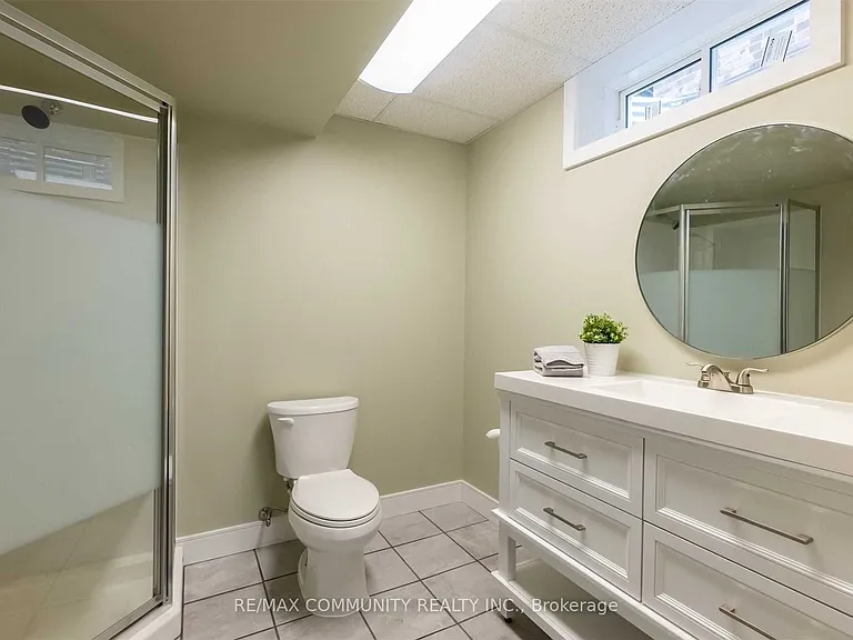 5 Pollock Ave — Photo 18