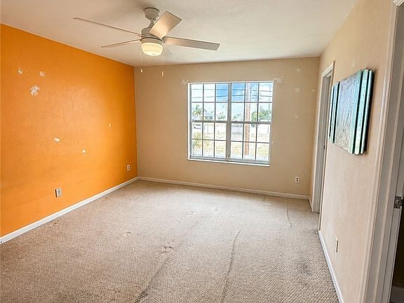 4th image of 1005 SW 48th Ter APT 3
