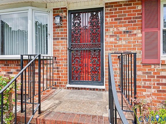 4th image of 509 Briarwood Cir