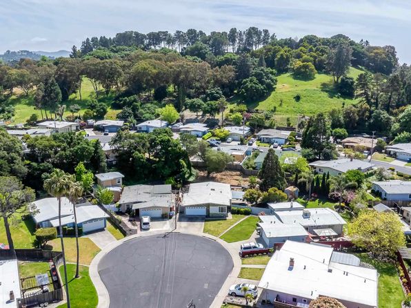 1669 Glen Ct, Pinole, CA 94564