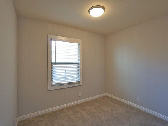 3rd image of 4011 Honeycutt St