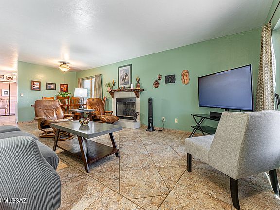 4th image of 191 E Santa Rebecca Dr