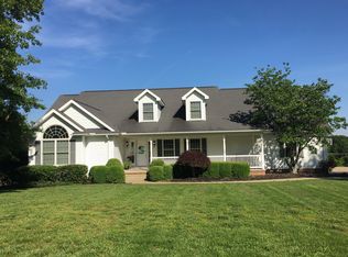 10545 Hickory Ln, Evansville, IN 47720