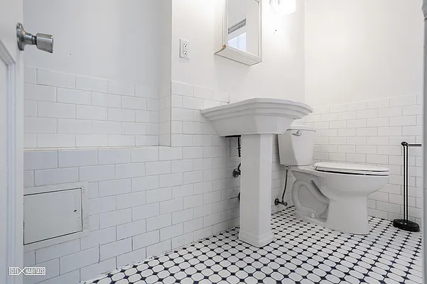 Rented by Citi Habitats | media 33