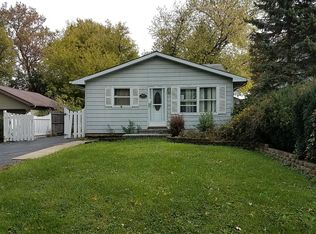 1023 N Clarendon Dr, Round Lake Beach, IL
