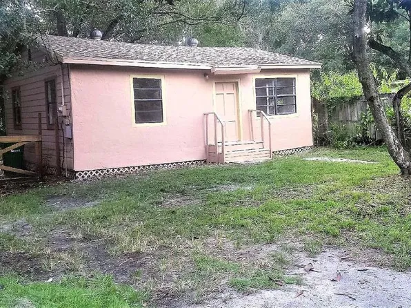 5650 Stamford St, Mims, FL 32754