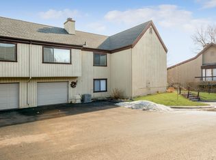 155 Apache Ln #B, Stratford, CT 06614